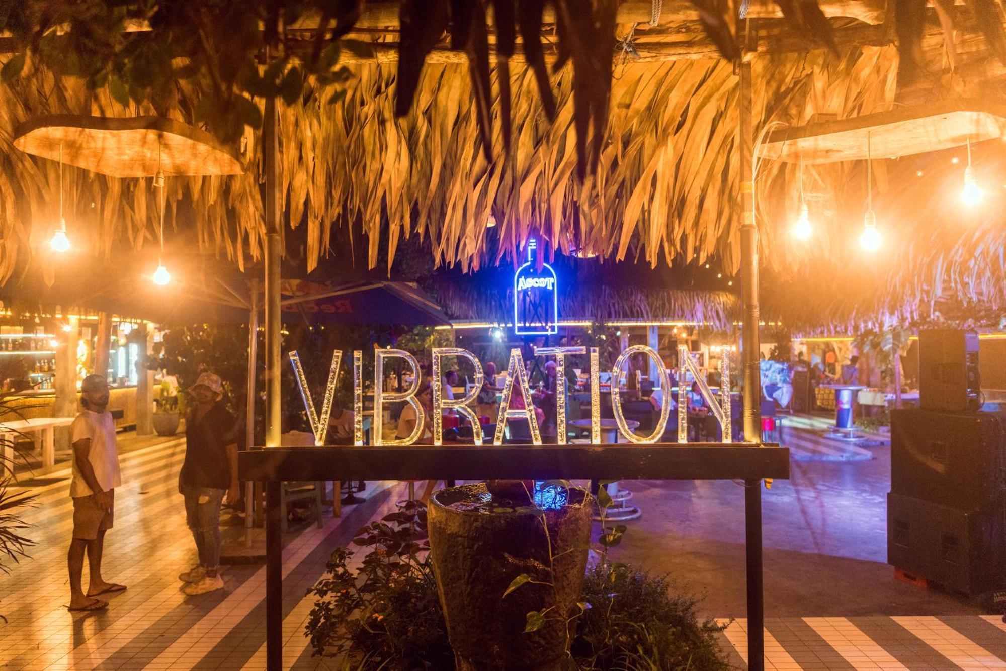 Hotel Vibration Hikkaduwa Ngoại thất bức ảnh