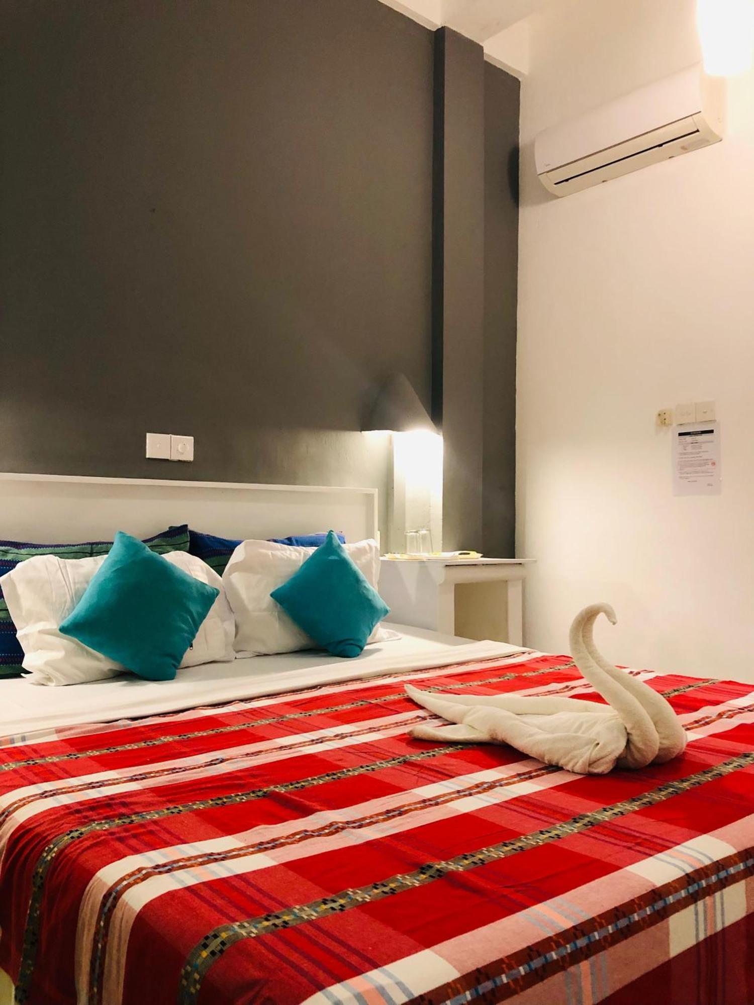 Hotel Vibration Hikkaduwa Ngoại thất bức ảnh